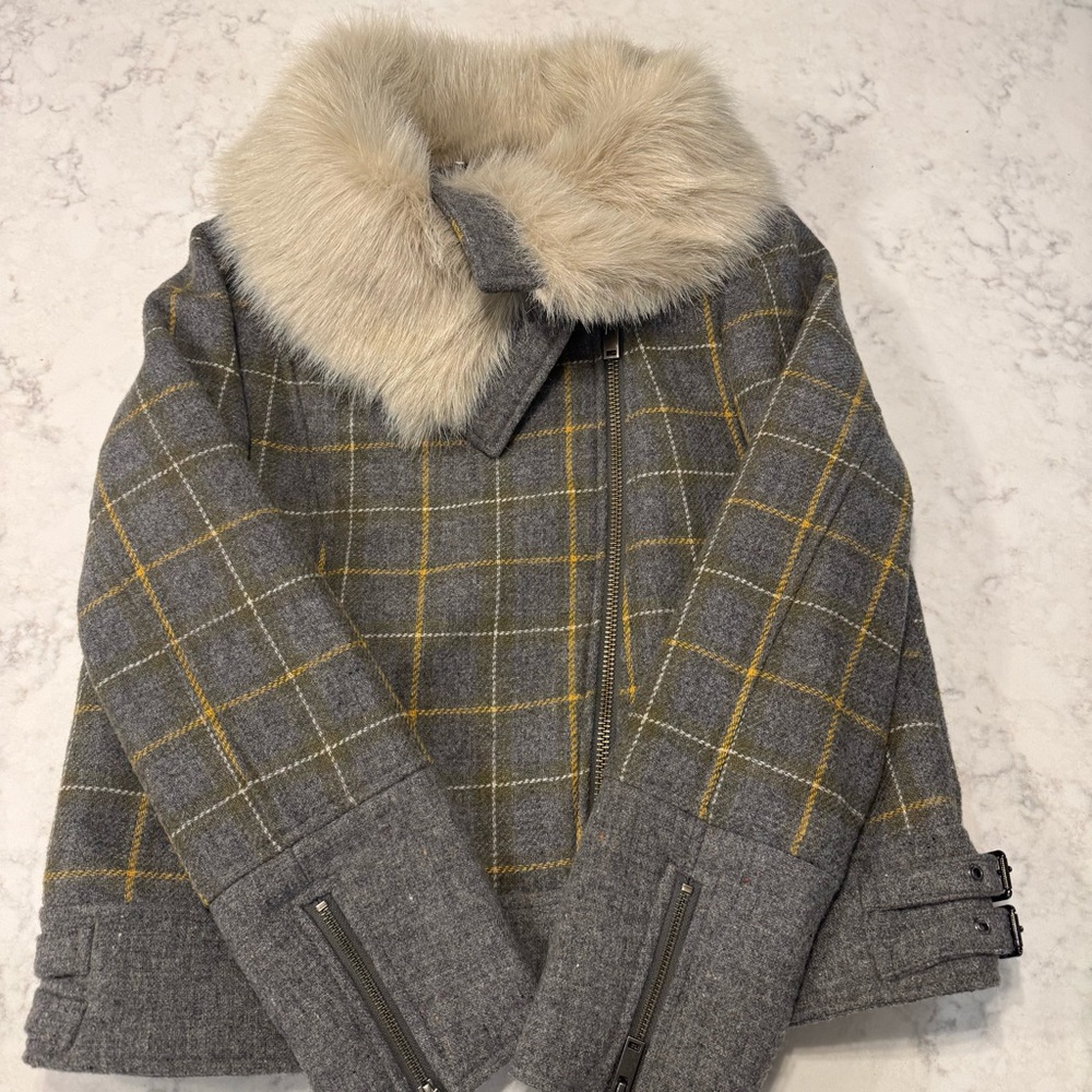 Banana Republic Gray Plaid Wool Moto Jacket with Faux Fur Collar – Size M Petite - Picture 4 of 11